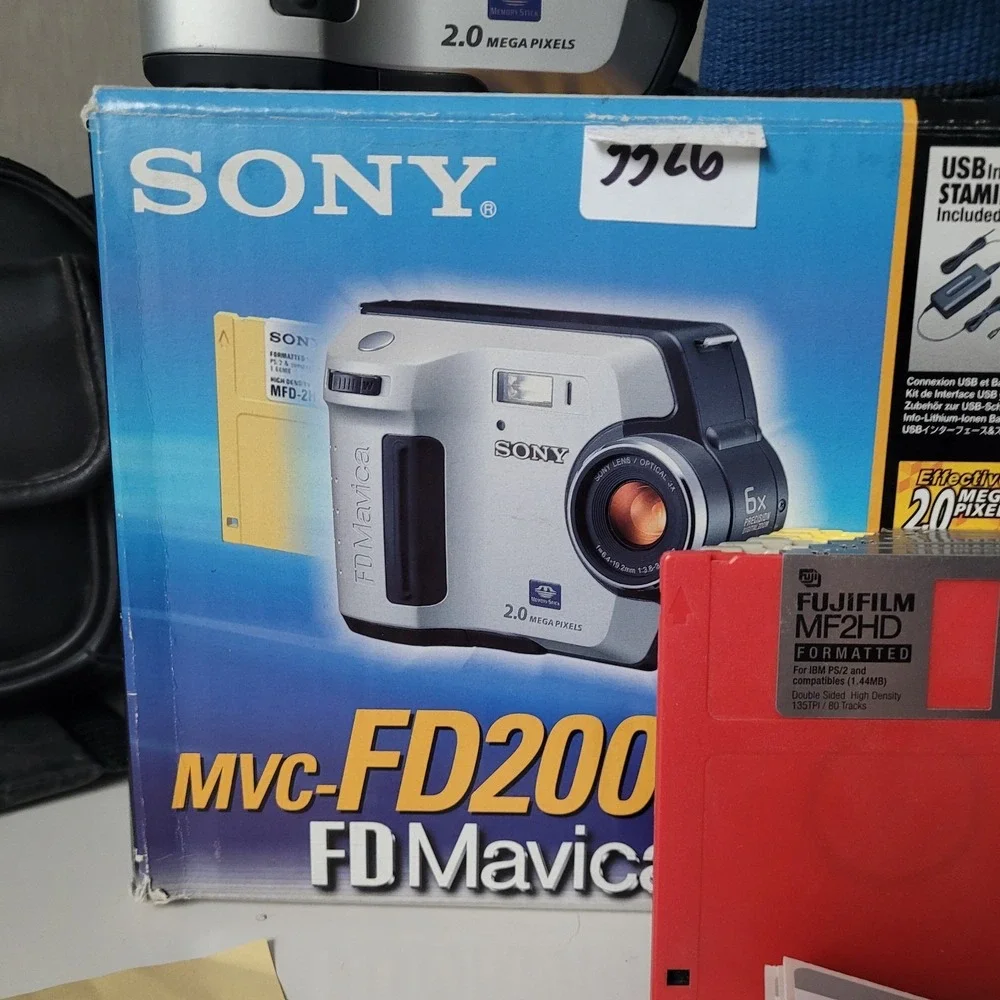 Vintage Sony Digital Mavica MVC-FD200 Camera Bundle - Complete in Box (CIB)